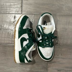 Dark Green Nike Sneaker